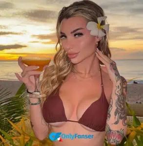 Alessa Dior creator OnlyFans Italia ponlyhub