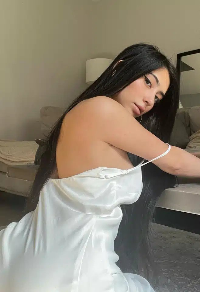 Sophia Romaro creator OnlyFans Italia ponlyhub